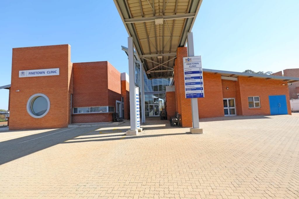 Relief as clinic opens, DA laments delays 1 The Democratic Alliance has welcomed the opening of the new Finetown clinic in Orange Farm after many delays since it was completed three years ago.