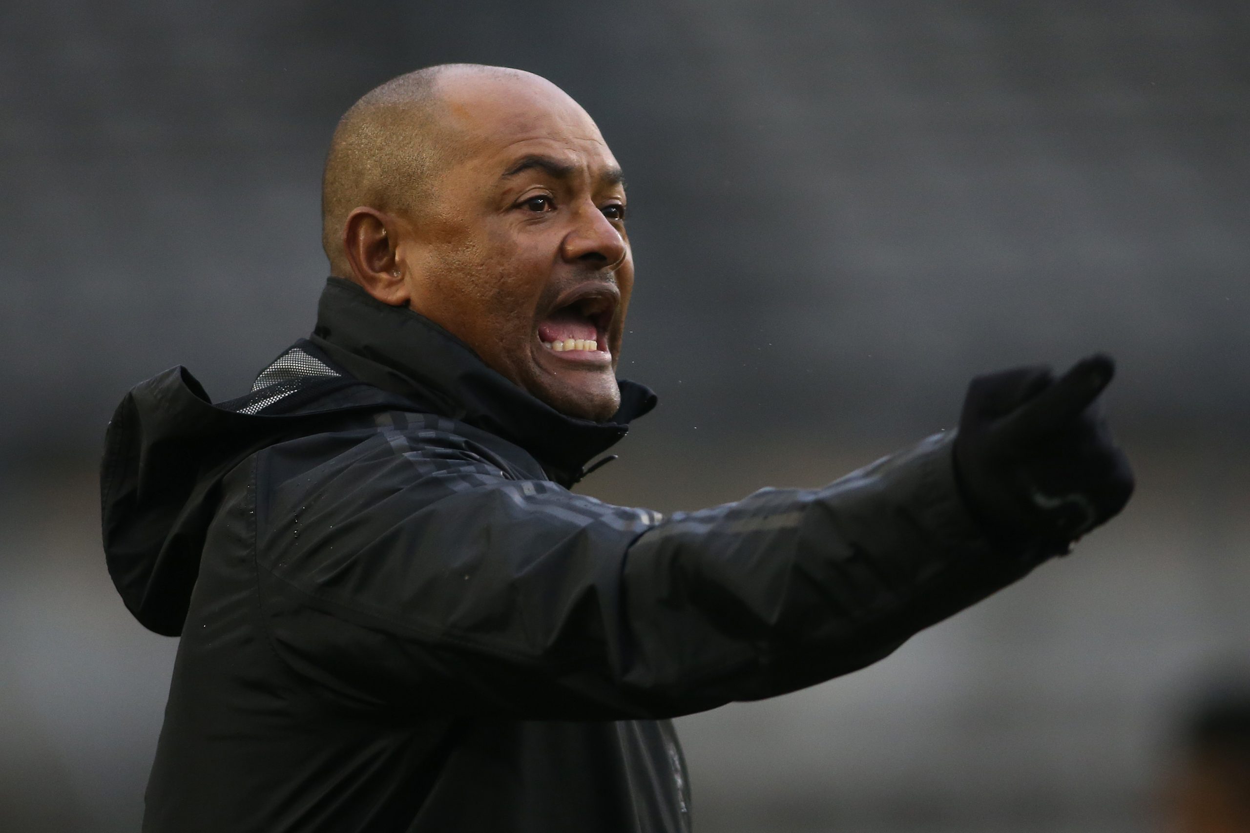 Spurs back Bartlett despite rocky start in Premiership campaign F4YKLmXXoAA5mBa