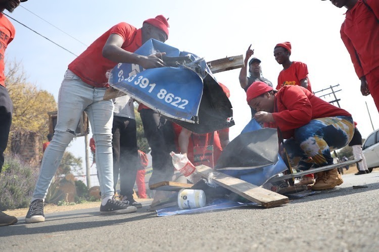 The Gauteng Department of Education MEC Matome Chiloane has taken a decision to shut down Midrand-based Crowthorne Christian Academy for non-compliance. 
