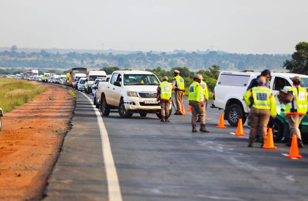 Gauteng Traffic Police calls on road users to be cautious, vigilant ahead of the new year 1 Gauteng Traffic Police calls on road users to be cautious, vigilant ahead of the new year