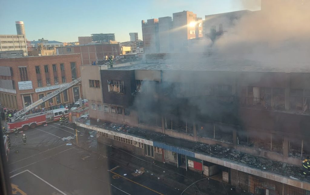 Suspected arsonist arrested for a fire that broke out in a building in Johannesburg 2 GEWGFRDWEAENOBH e1705843522371