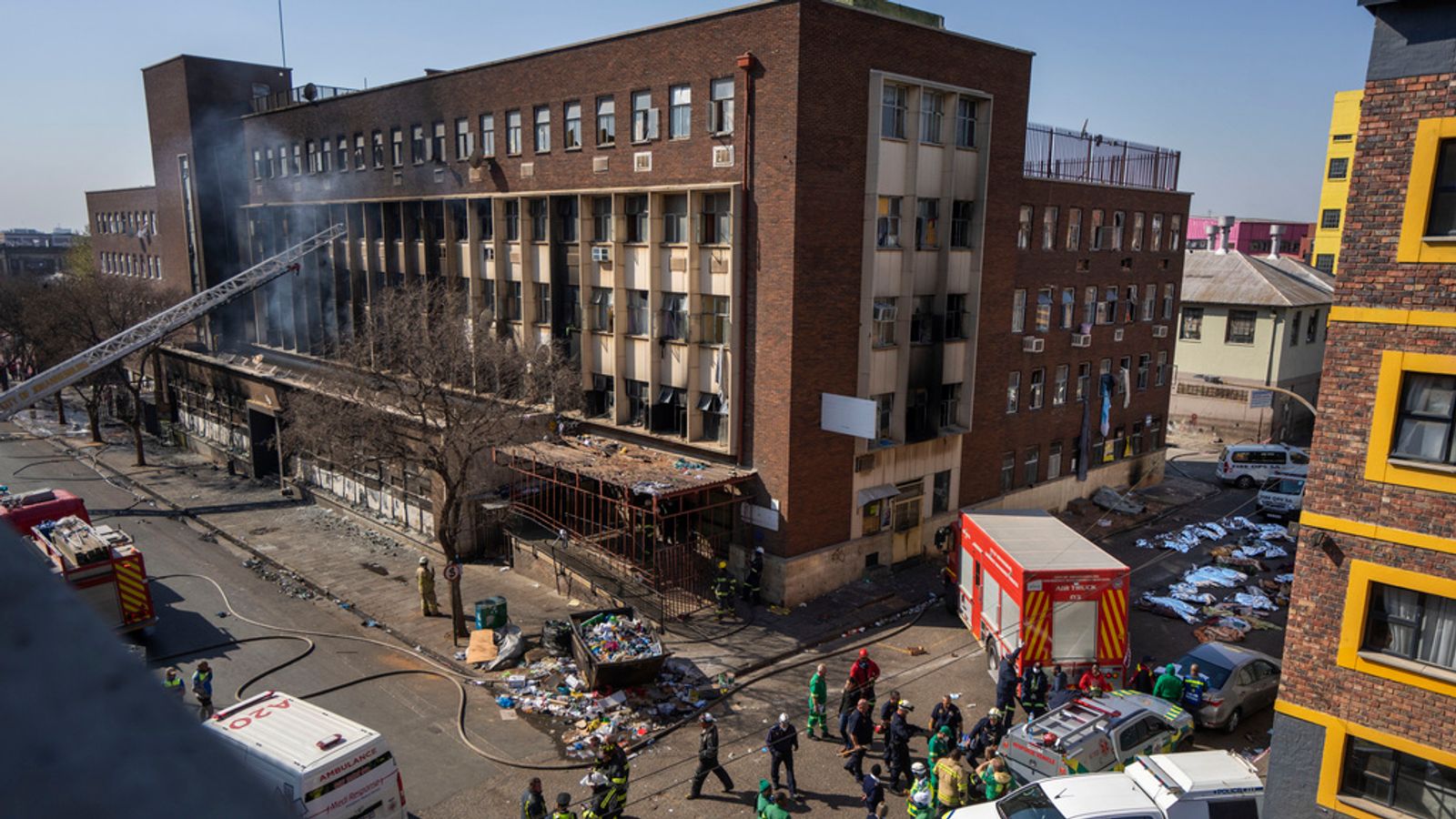 skynews-south-africa-fire-murder_6431109
