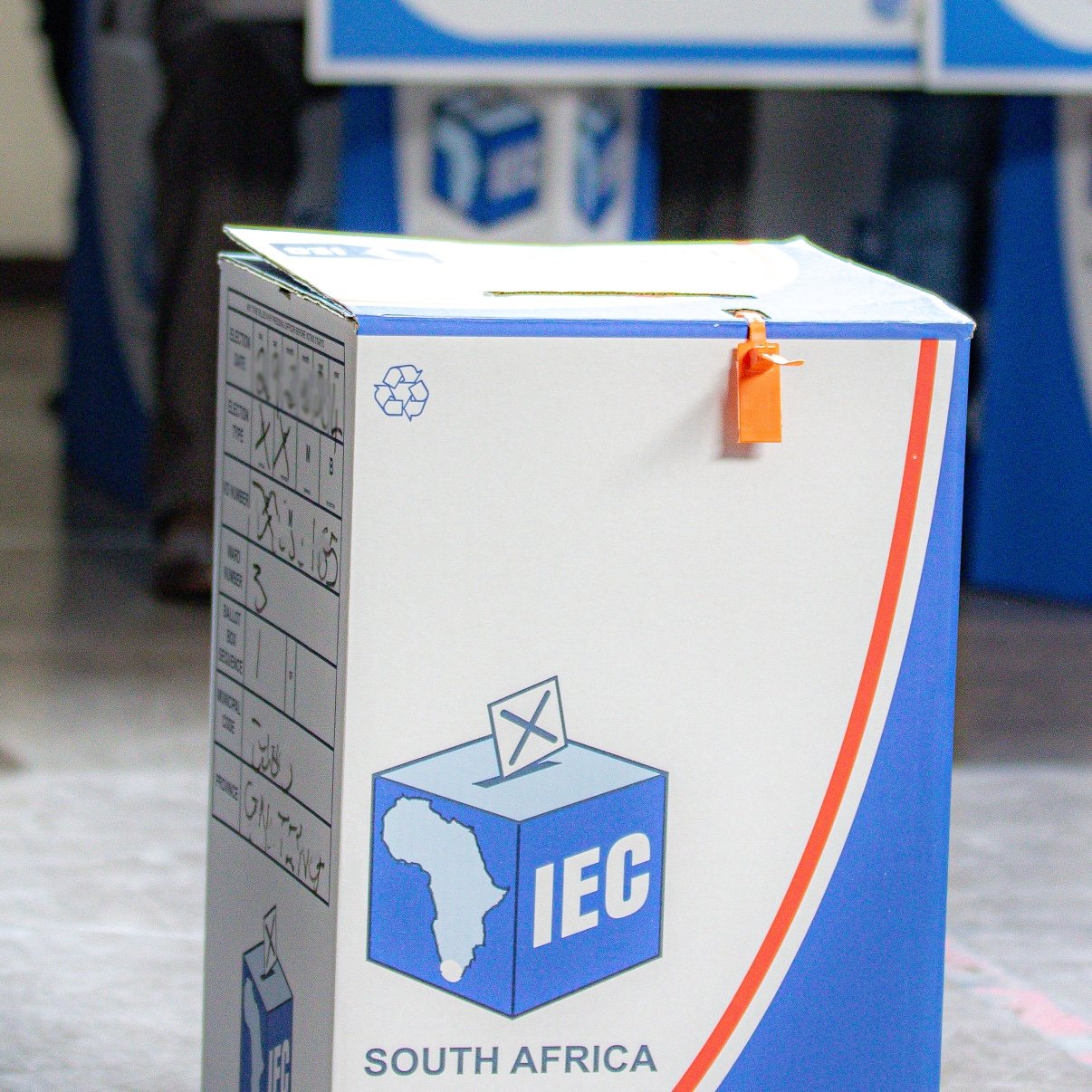 Uproar over IEC system crash GO2JfoWXUAAangq