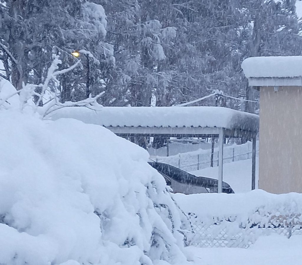 Snowfall forces closure of three points of entry in SA