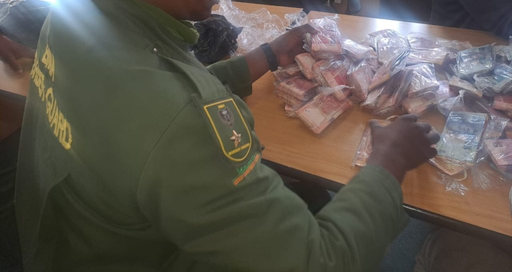 Substantial amount of cash seized at Oshoek Port of Entry 1 Substantial amount of cash seized at Oshoek Port of Entry