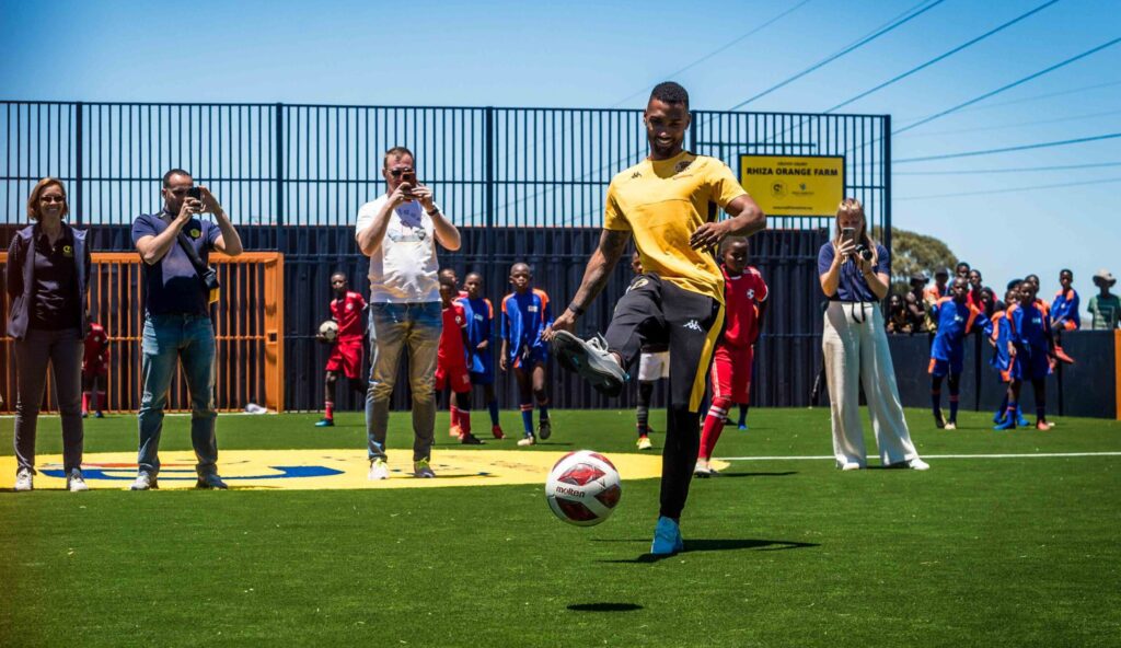 Kaizer Chiefs join forces to launch soccer pitch in Orange Farm 1 Kaizer Chiefs launch soccer pitch in Orange Farm