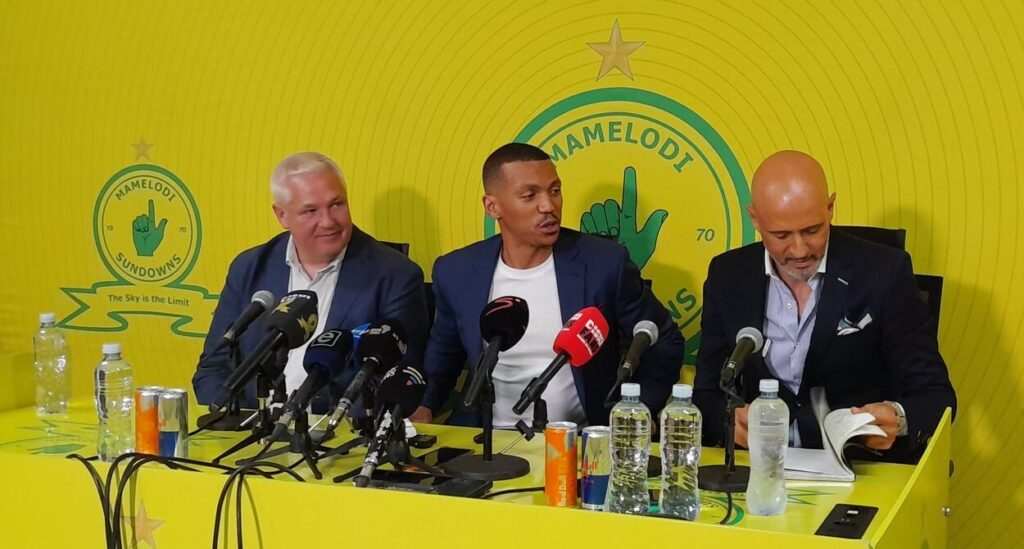 Sundowns sack Mngqithi, announce Cardoso as head coach 1 Sundowns sack Mngqithi, announce Cardoso as head coach