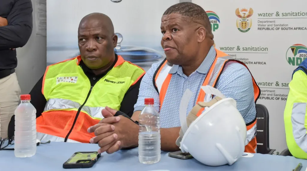 Lesufi clarifies contentious water challenge comments 1 Gauteng Premier Panyaza Lesufi has apologised for a statement he made on Wednesday while clarifying comments during a media briefing on the province's water challenges.