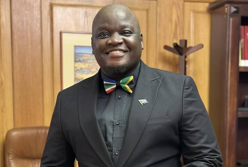 DA welcomes Emfuleni mayor's fall, seeks end to ANC councillors' protection 1 DA welcomes Emfuleni mayor's fall, seeks end to ANC councillors' protection