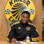 Phili makes permanent switch to Kaizer Chiefs; fans eager for impact HOzR1lPWYAAacG4 (1)